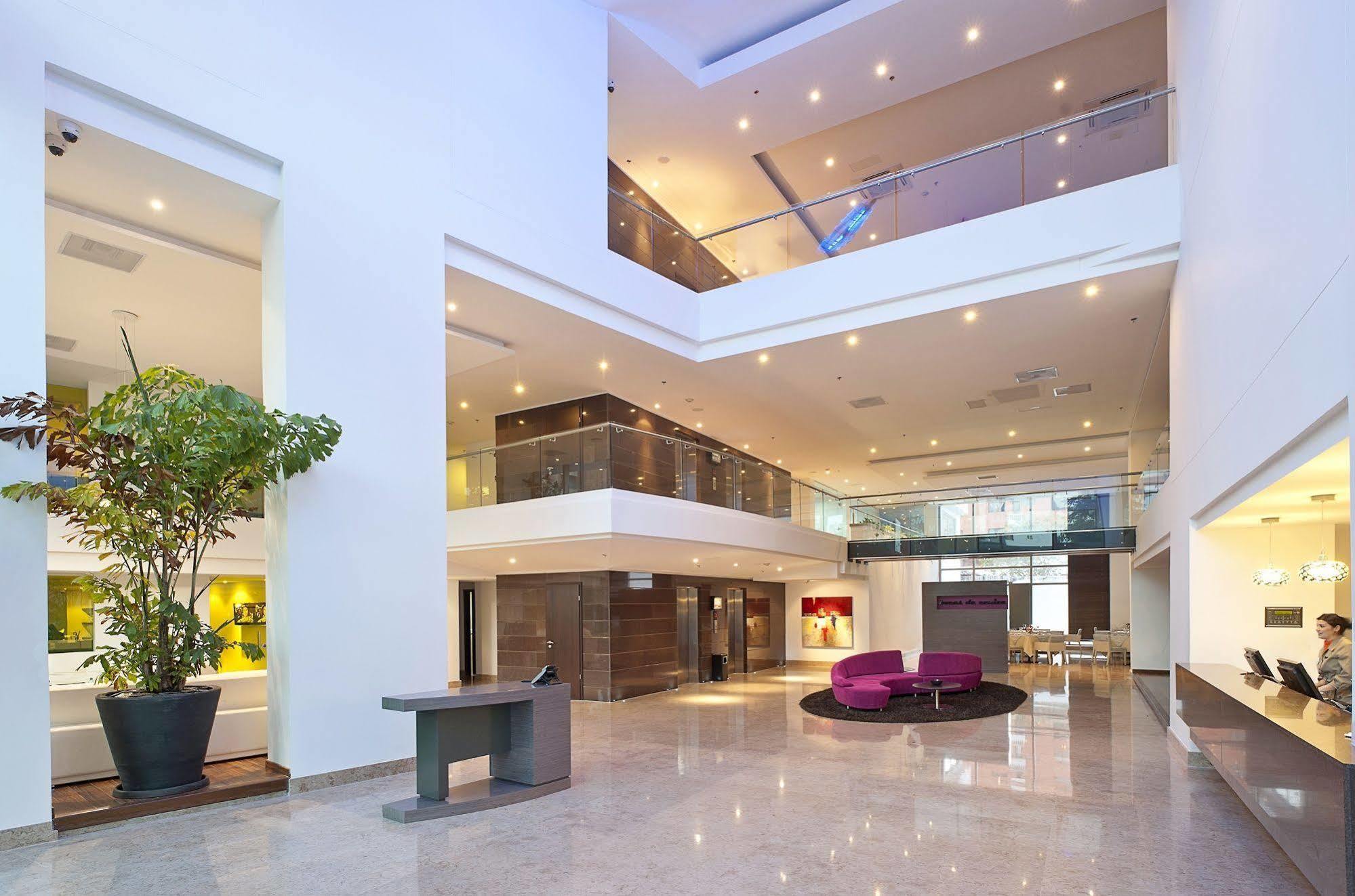 Nh Collection Royal Smartsuites Barranquilla  Exteriör bild